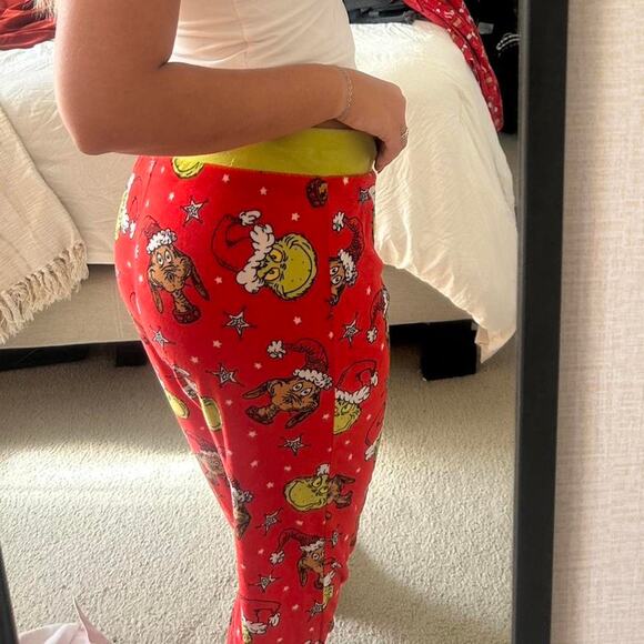 Green and red dr seuss - Picture 3 of 7